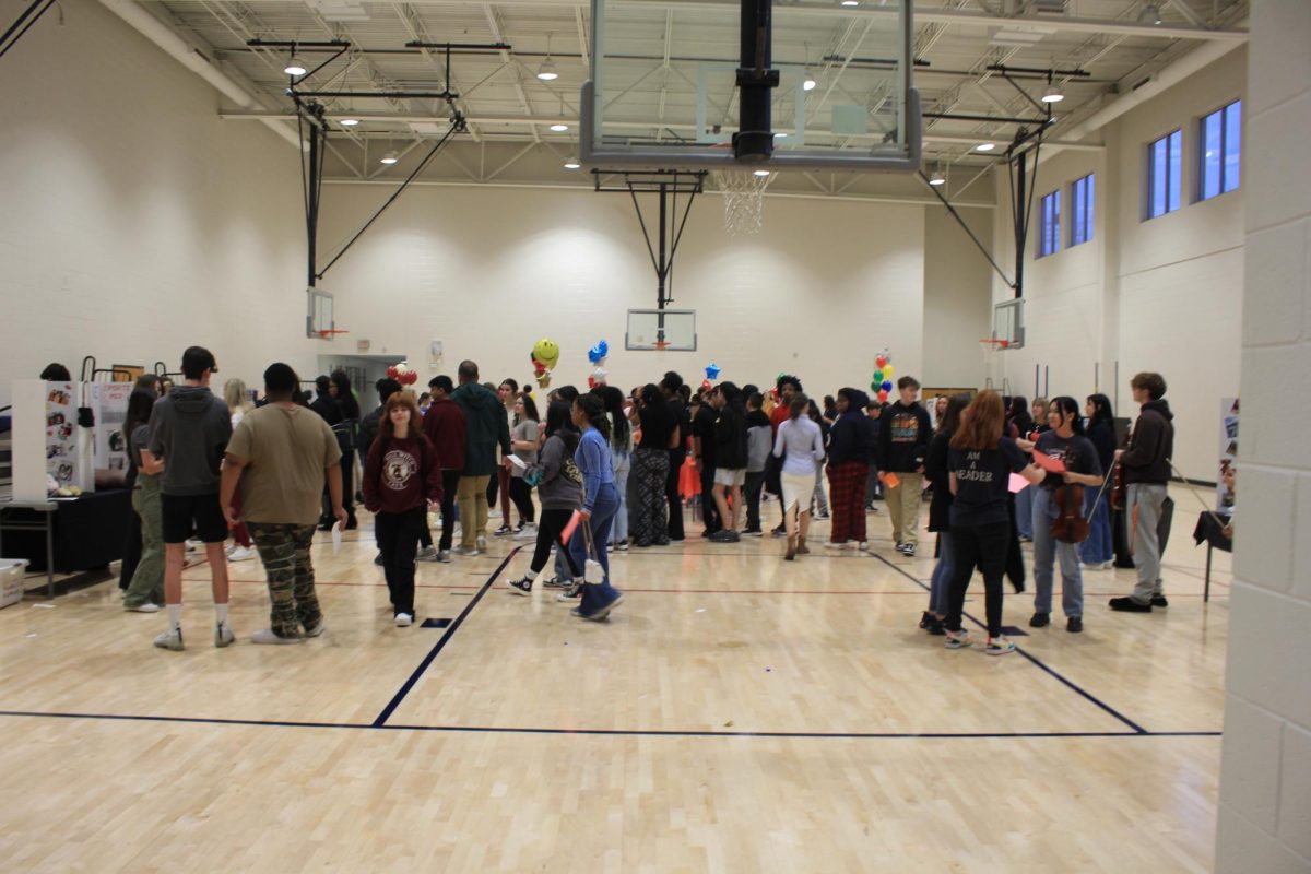 First look at the eighth grade elective fair during third and fourth period in the Mill Creek Auxiliary Gym. 